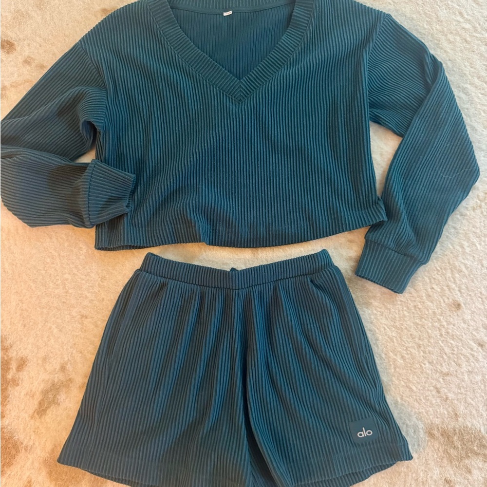 ALO Yoga Muse Ribbed Set Galactic Teal S Discontinued color